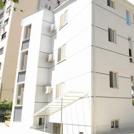 Primavera Hotell Tirana